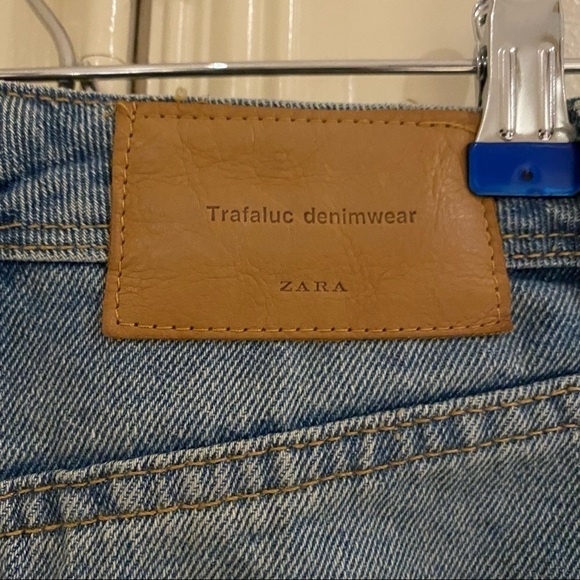 ZARA EMBROIDERED
ASYMMETRIC DENIM SKIRT
SIZE XS - Picture 5 of 8